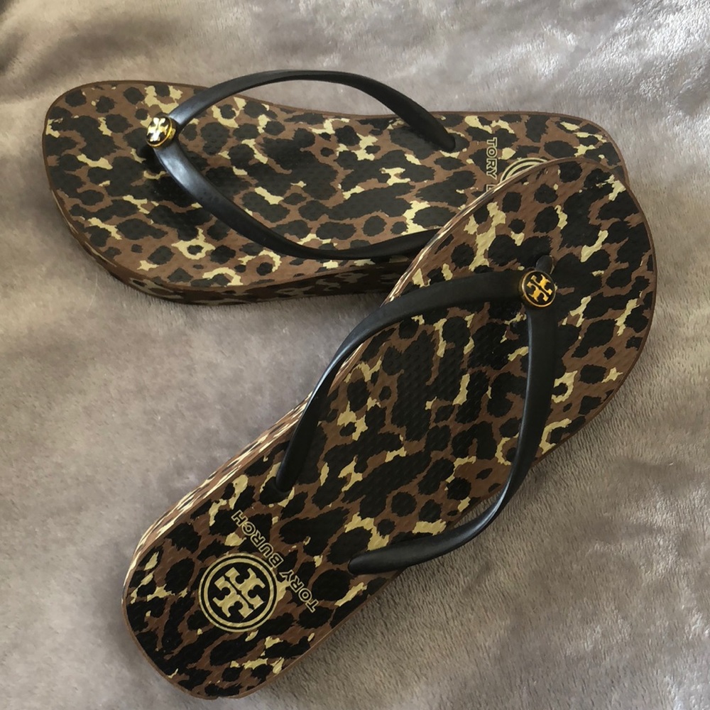 Excellent condition Tory Burch flip flops